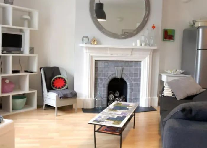 Trendy 2Bd Flat In West Hampstead
