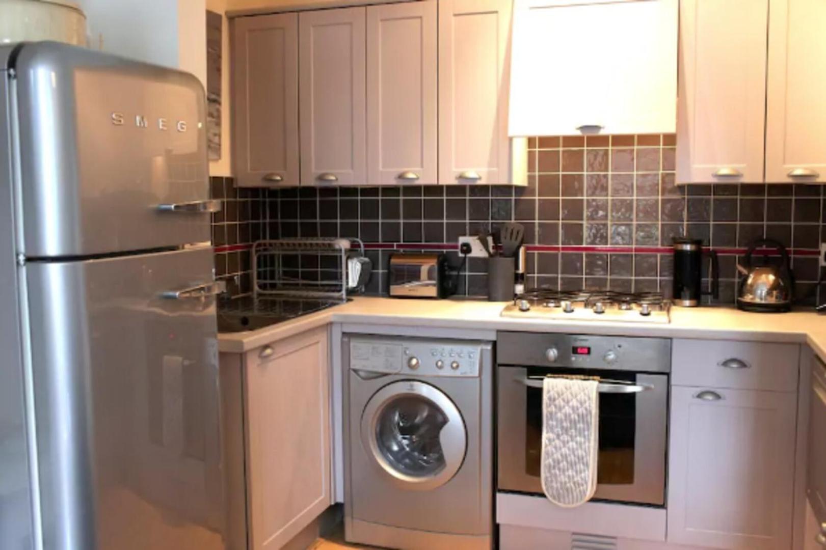 Apartment Trendy 2bd Flat In West Hampstead *